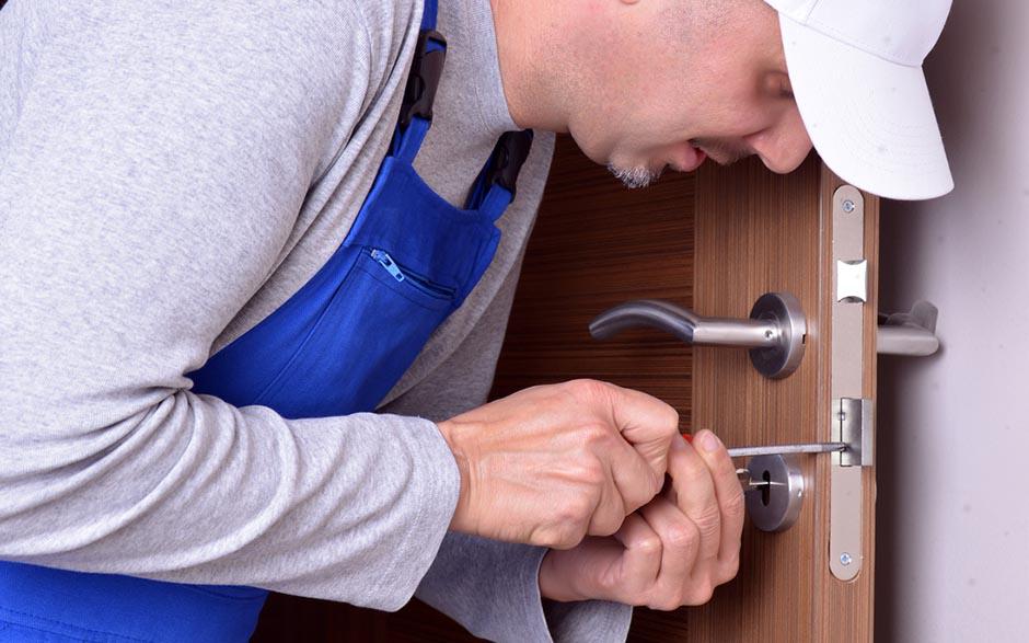contacter le serrurier Courbevoie
